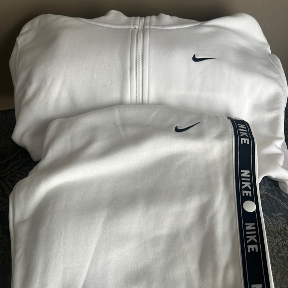 White and black Nike sweatsuit